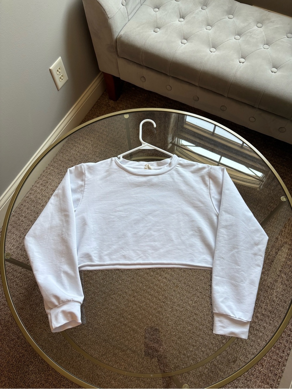 White long sleeve cropped shirt